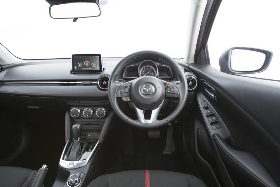 Торпедо Mazda2 Genki (DJ) 2014 года  (AU) (фото 24 из 42)